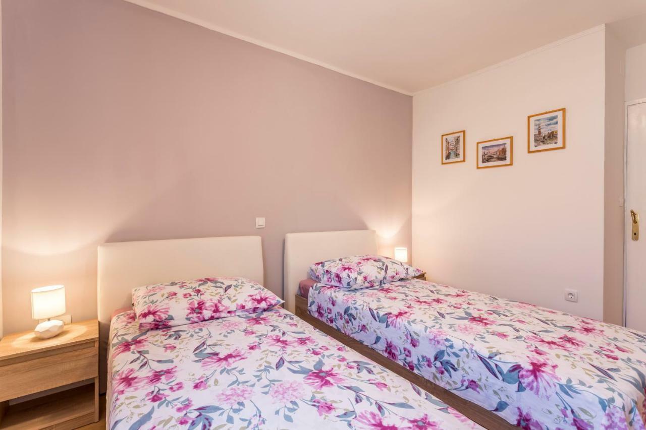 Modern Apartment Near The Beach And Center Of Split Exteriör bild